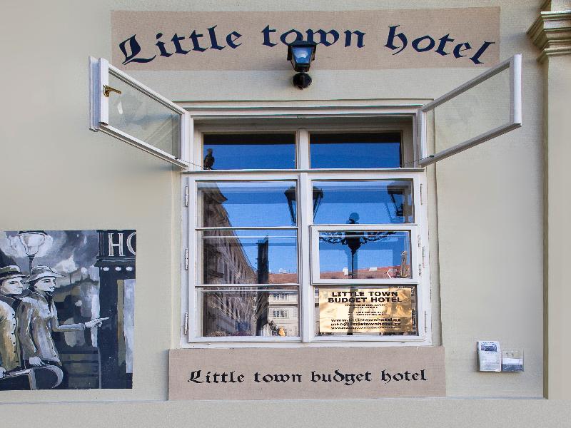 Little Town Budget Hotel Prag Exterior foto