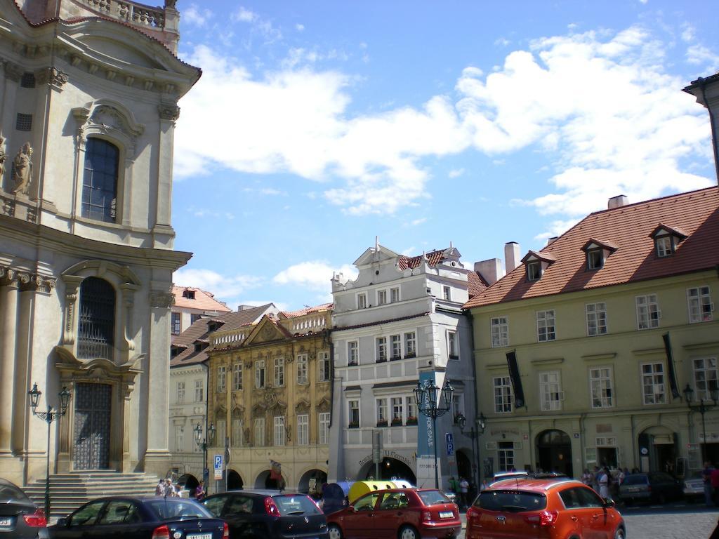 Little Town Budget Hotel Prag Exterior foto