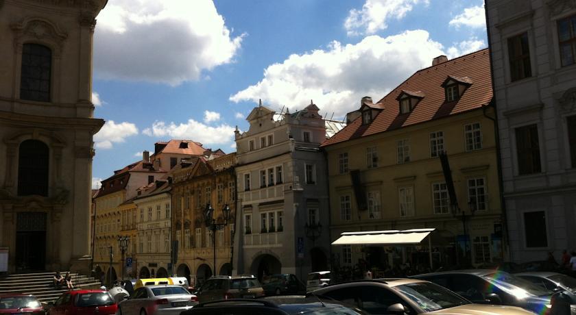 Little Town Budget Hotel Prag Exterior foto